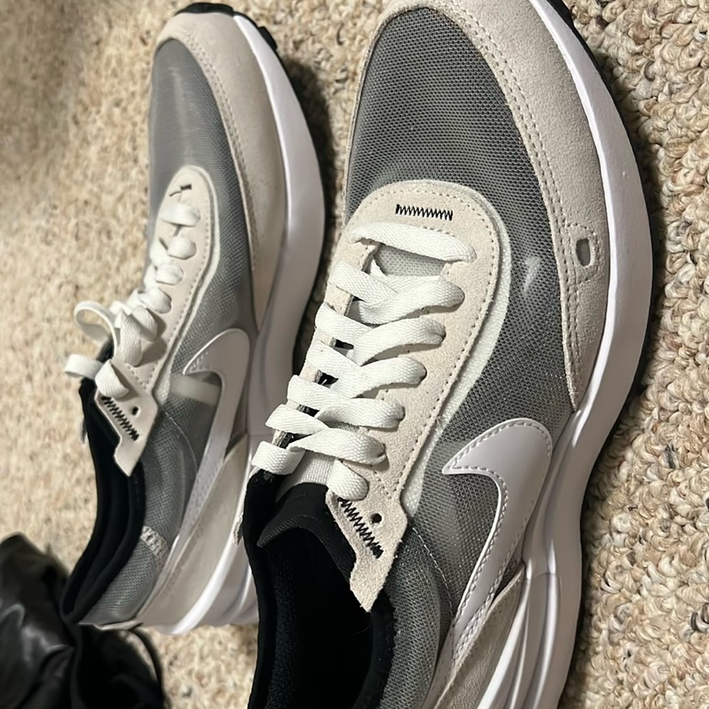 Nike Waffle One - Picture 6 of 8